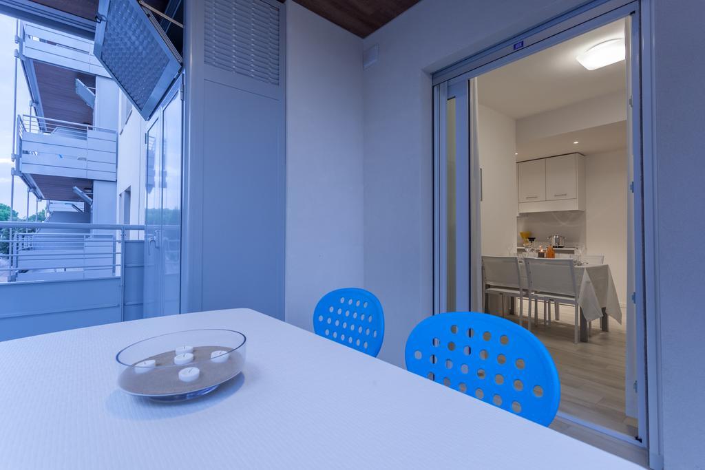 Residence Vivaldi Bibione Buitenkant foto